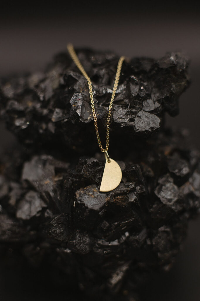 Goldcircus-Half-Plate-Halskette-Gelbgold