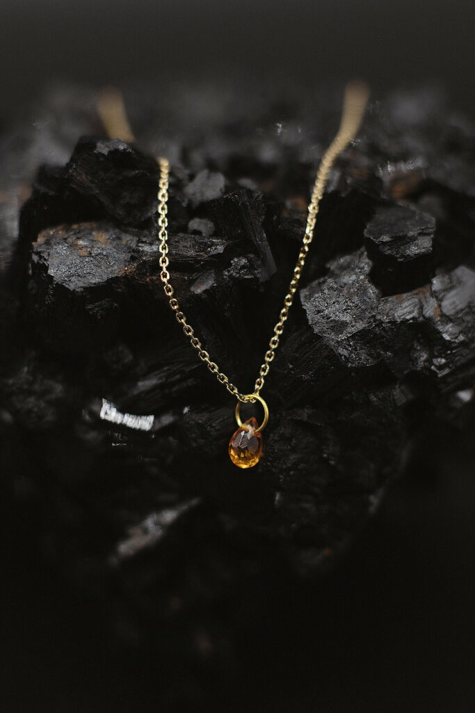 Goldcircus-Saphir-Halskette-Gelbgold
