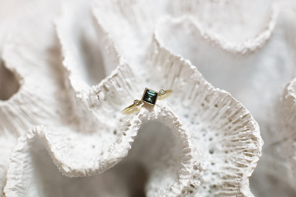 Goldcircus-Square-Princess-Turmalin-Ring-002ct-585Gelbgold